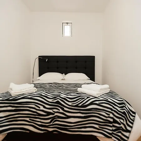شقة Shortstayflat Historic Downtown *